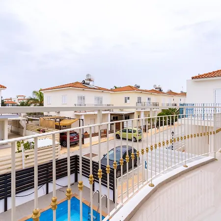 Villa Breezybee 3-bedroom And Pool In Protaras