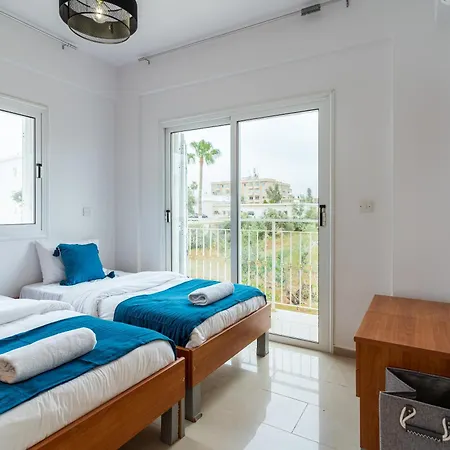 Breezybee 3-bedroom And Pool In * Protaras